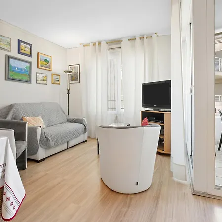 Appt 200 M De La Plein Centre Apartment Frejus